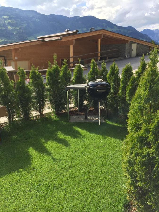Apart Wexwood Hart im Zillertal Exterior photo